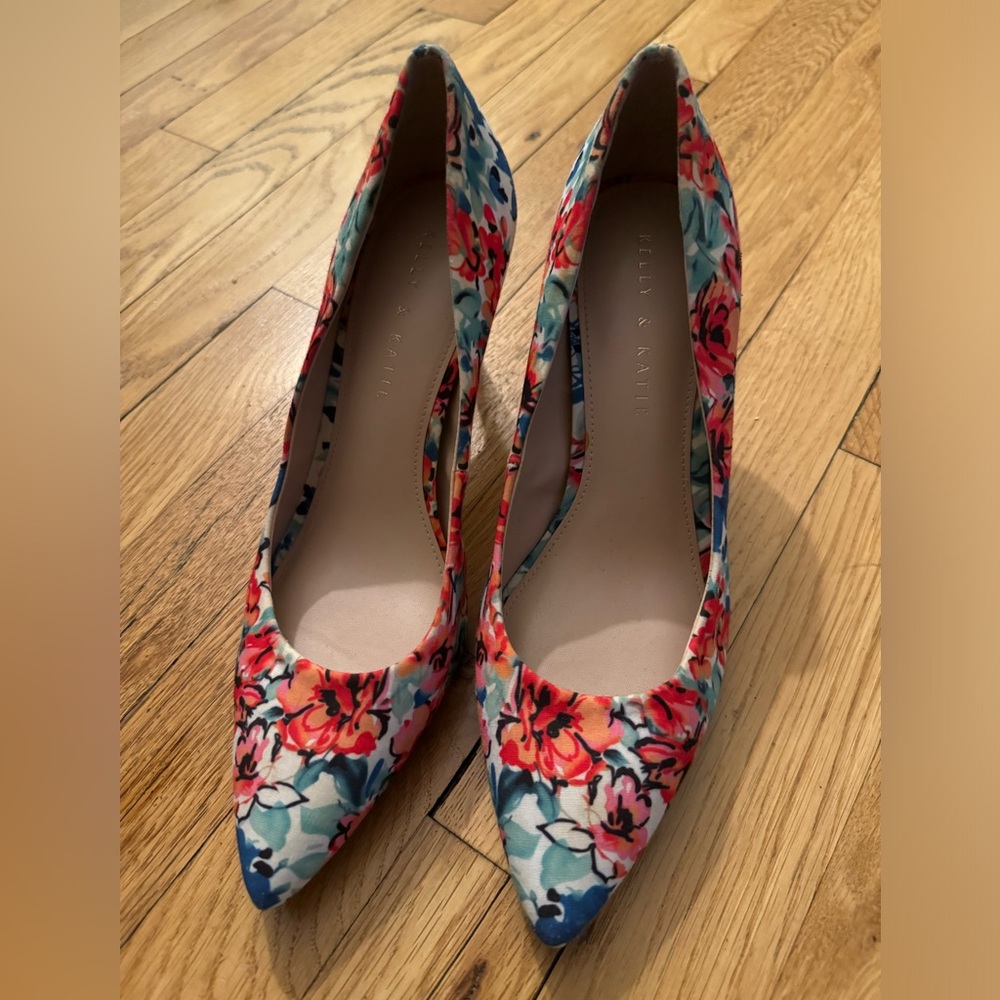 Kelly & Katie women’s floral heels size 8.5